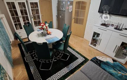 4-izbový byt, na sídlisku Tarča