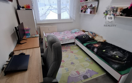 prerobený 3-izbový byt s loggiou na sídlisku Západ 1