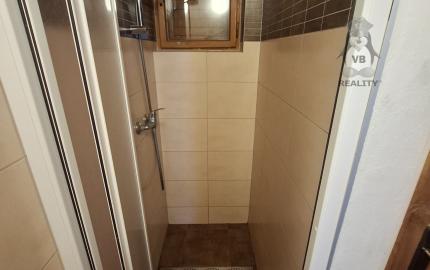 prerobená chata na celoročné bývanie v Poráčskej doline