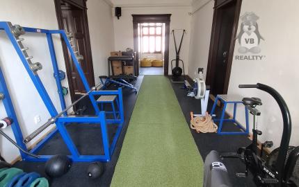 Priestory na prenájom priamo na námestí – Spišská Nová Ves