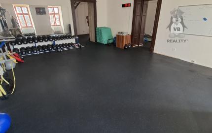 Priestory na prenájom priamo na námestí – Spišská Nová Ves