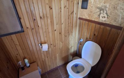 Záhrada s murovanou chatou a altánkom – Levoča