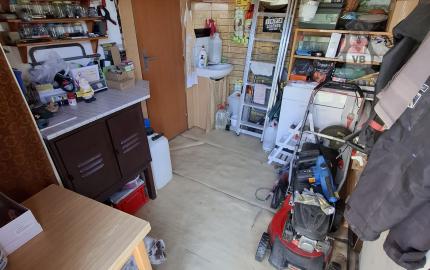 Záhrada s murovanou chatou a altánkom – Levoča
