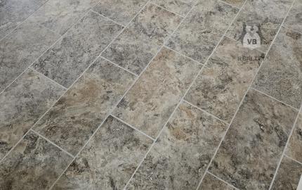 Vidiecke sídlo s pozemkom 11 903 m², herňou, garážou v obci Nálepkovo, v pokojnej časti Zahajnica, okres Gelnica