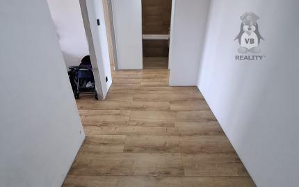 3-izbový byt s loggiou po kompletnej rekonštrukcii - Západ 1