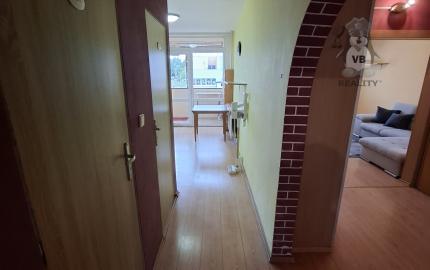 3-izbový byt s loggiou na sídlisku Západ 1, Strojnícka ulica