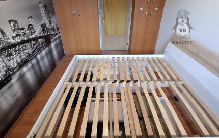 3-izbový byt s loggiou na sídlisku Západ 1, Strojnícka ulica