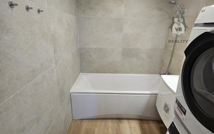 Moderný 3-izbový byt s balkónom po kompletnej rekonštrukcii - sídlisko Mier, Spišská Nová Ves