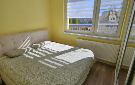 Moderný 3-izbový byt s balkónom po kompletnej rekonštrukcii - sídlisko Mier, Spišská Nová Ves