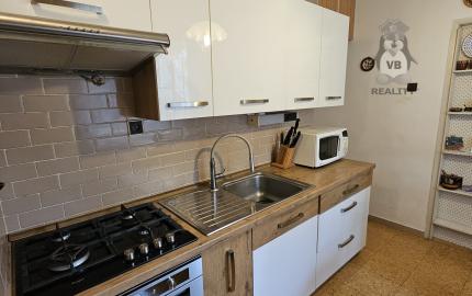 3-izbový byt v centre Spišskej Novej Vsi – 70 m², 3 pivnice – 10 m²