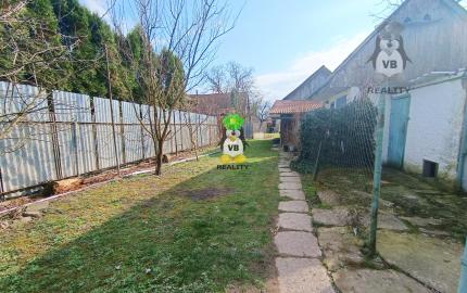 6- izbový rodinný dom 2164 m2, Záhor