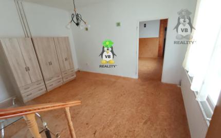 6- izbový rodinný dom 2164 m2, Záhor