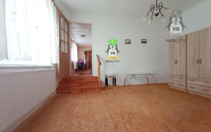 6- izbový rodinný dom 2164 m2, Záhor