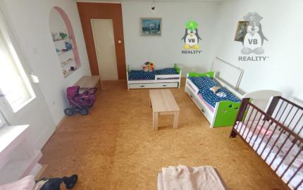 6- izbový rodinný dom 2164 m2, Záhor