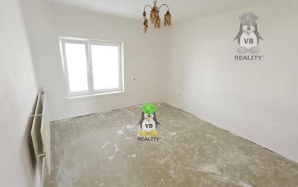 6- izbový rodinný dom 2164 m2, Záhor