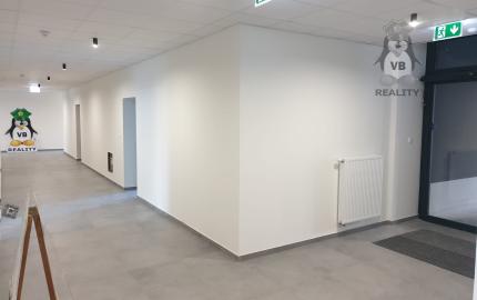 Prenájom kancelárskych priestorov v OC DRUŽBA na sídlisku Tarča, Spišská Nová Ves