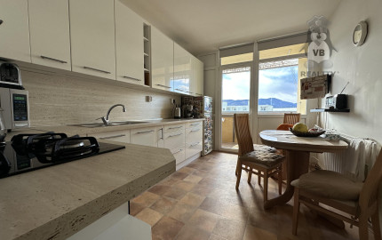 Byt 5+1 s loggiou sídl. Mier, Sp. Nová Ves