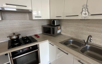 Byt 5+1 s loggiou sídl. Mier, Sp. Nová Ves