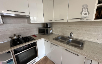 Byt 5+1 s loggiou sídl. Mier, Sp. Nová Ves