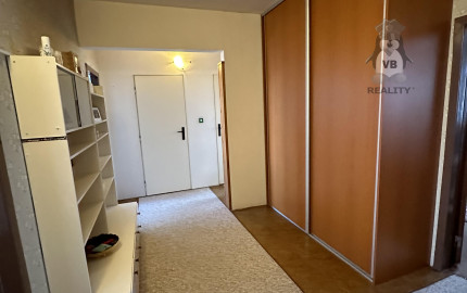 Byt 5+1 s loggiou sídl. Mier, Sp. Nová Ves