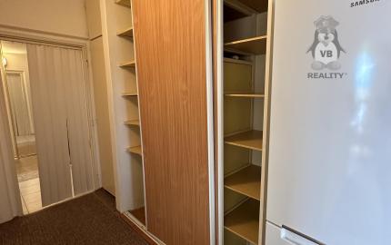 Byt 3+1 s loggiou centrum, Sp. Nová Ves