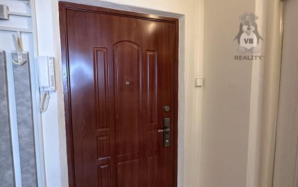 Byt 3+1 s loggiou centrum, Sp. Nová Ves