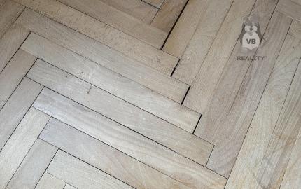 Byt 3+1 s loggiou centrum, Sp. Nová Ves