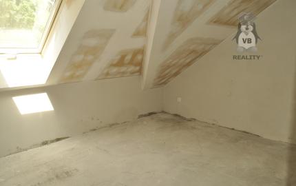 Mezonetový byt 4+1 s loggiou, centrum Spišská Nová Ves