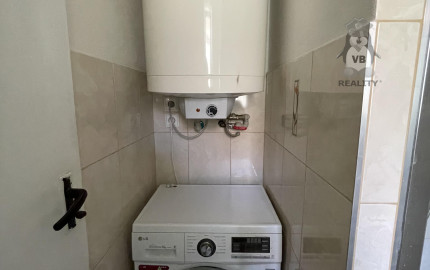 Byt 2+1 s balkónom prerobený na 3.izbový sídl. Rozvoj, Levoča