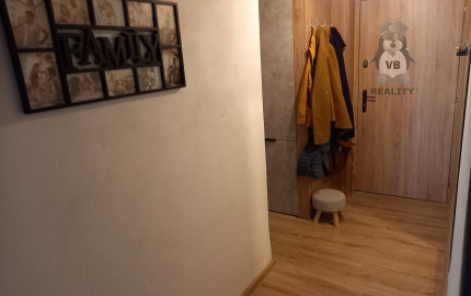 Byt 2+1 s balkónom prerobený na 3.izbový sídl. Rozvoj, Levoča