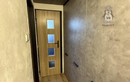 Byt 2+1 s balkónom prerobený na 3.izbový sídl. Rozvoj, Levoča