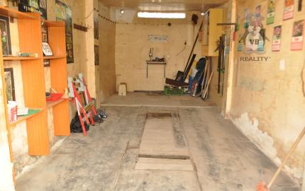 Garáž, sídl. Tarča, Sp. Nová Ves