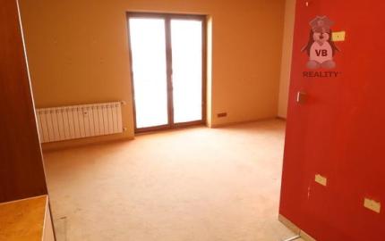 1-izbový apartmán s balkónom vo Veľkej Lomnici