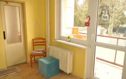 Byt 2+1 s loggiou, centrum Spišská Nová Ves