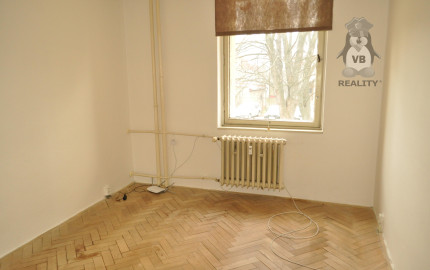 Byt 2+1 s loggiou, centrum Spišská Nová Ves