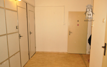 Byt 2+1 s loggiou, centrum Spišská Nová Ves