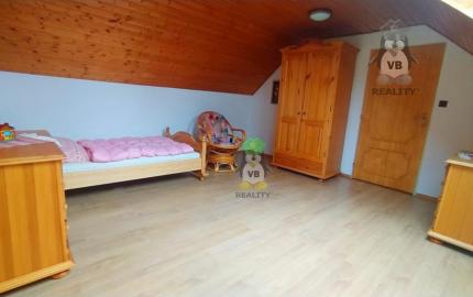 Jedinečný rodinný dom v obci Vinné s rozľahlým pozemkom