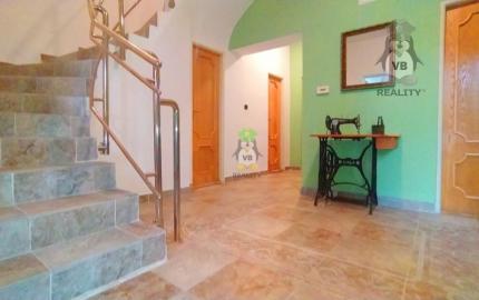 Jedinečný rodinný dom v obci Vinné s rozľahlým pozemkom