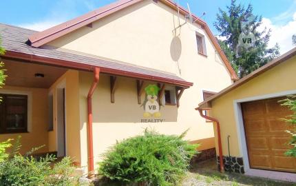 Jedinečný rodinný dom v obci Vinné s rozľahlým pozemkom