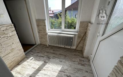 Rodinný dom v blízkosti centra mesta Sp. Nová Ves