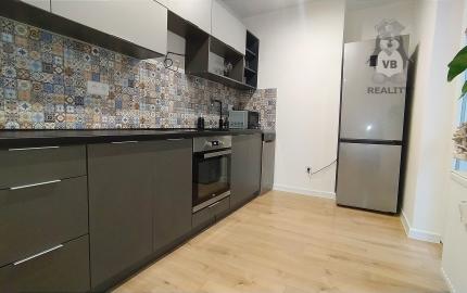 Prenájom 2-izbový byt v centre