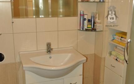 Velkometrážny byt 3+1 s garážou centrum, Sp. Nová Ves