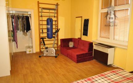 Velkometrážny byt 3+1 s garážou centrum, Sp. Nová Ves