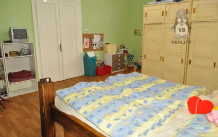 Velkometrážny byt 3+1 s garážou centrum, Sp. Nová Ves