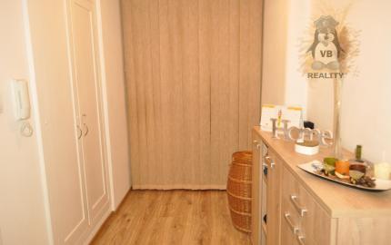 Velkometrážny byt 3+1 s garážou centrum, Sp. Nová Ves