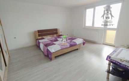 VÝRAZNE ZNÍŽENÁ CENA -Veľkorysý 5. izbový dom, Žbince