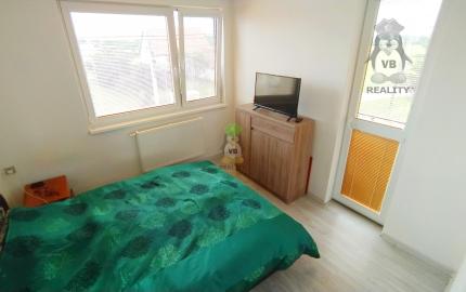 VÝRAZNE ZNÍŽENÁ CENA -Veľkorysý 5. izbový dom, Žbince