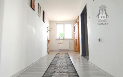 VÝRAZNE ZNÍŽENÁ CENA -Veľkorysý 5. izbový dom, Žbince