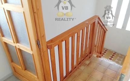 VÝRAZNE ZNÍŽENÁ CENA -Veľkorysý 5. izbový dom, Žbince