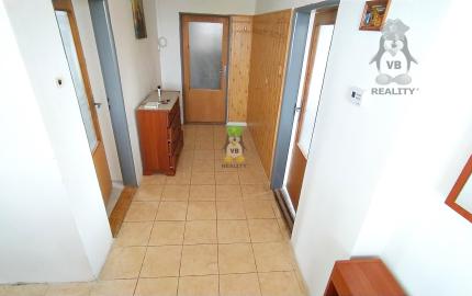 VÝRAZNE ZNÍŽENÁ CENA -Veľkorysý 5. izbový dom, Žbince